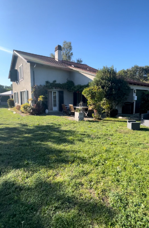 Magnifique villa familiale (meublée) à 30min de Genève et Lausanne (VD-CH)