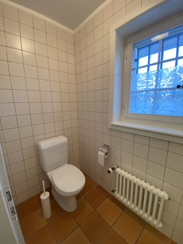 Surface commerciale d'env. 100 m2 - Place de Chauchy 2, 1164 Buchillon