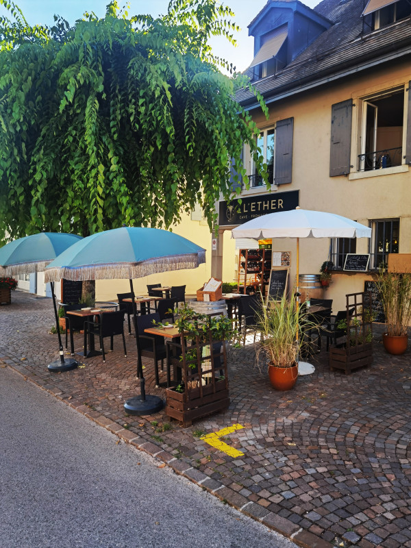 Surface commerciale d'env. 100 m2 - Place de Chauchy 2, 1164 Buchillon