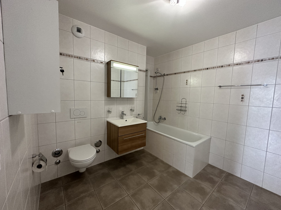 Appartement de 4.5 pièces au 2ème étage - Rue du Lac 124, 1815 Clarens