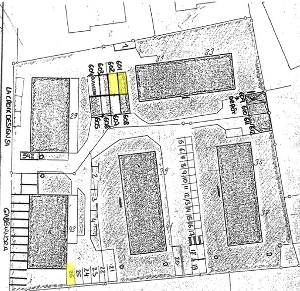 Place de parc extérieure et garages à louer - Rte de Vevey 29 à 43, 1009 Pully