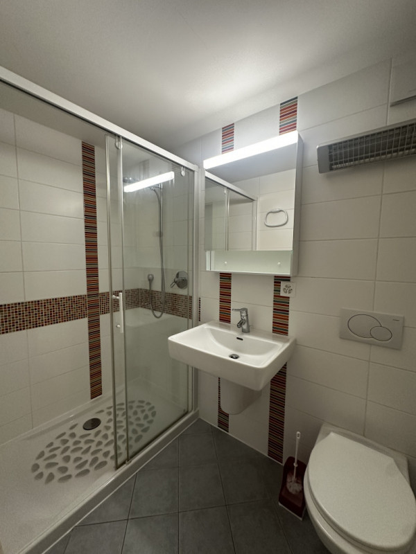5.5 pièces en duplex avec terrasse/jardin - Rue des Fontaines 13, Bonvillars
