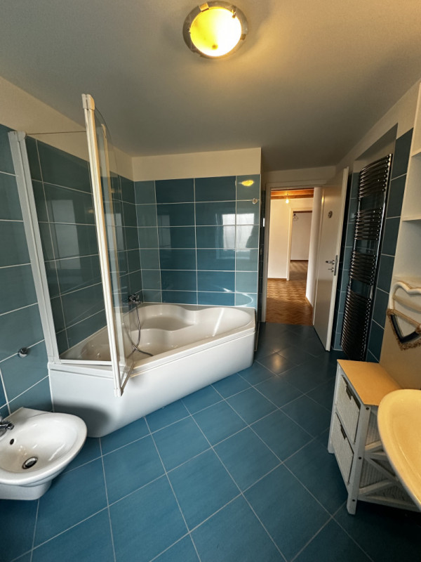 5.5 pièces en duplex avec terrasse/jardin - Rue des Fontaines 13, Bonvillars