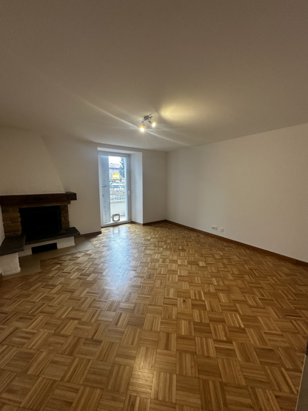 5.5 pièces en duplex avec terrasse/jardin - Rue des Fontaines 13, Bonvillars