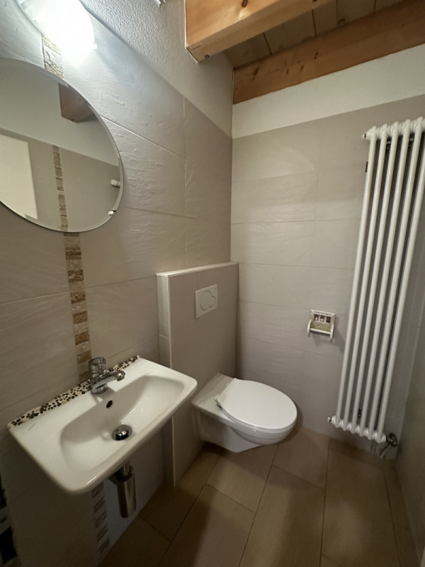 5.5 pièces en duplex avec terrasse/jardin - Rue des Fontaines 13, Bonvillars