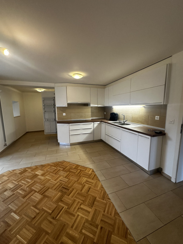 5.5 pièces en duplex avec terrasse/jardin - Rue des Fontaines 13, Bonvillars