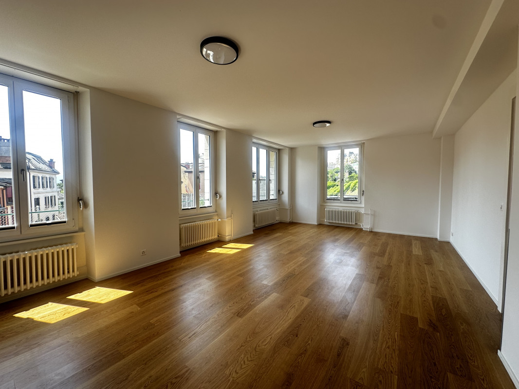 Magnifique appartement de 3.5 pièces - Rue du Centre 1, 1820 Montreux