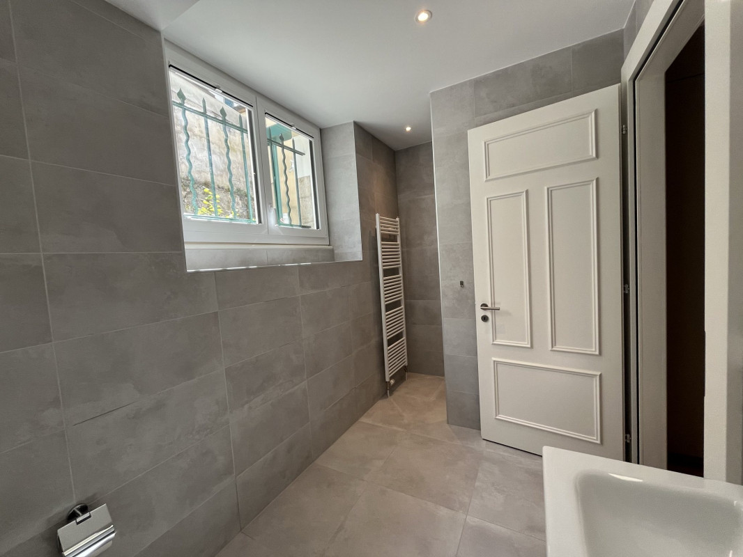 Magnifique appartement de 3.5 pièces - Rue du Centre 1, 1820 Montreux