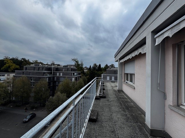 Appartement de 4 pièces au 5ème étage avec grande terrasse