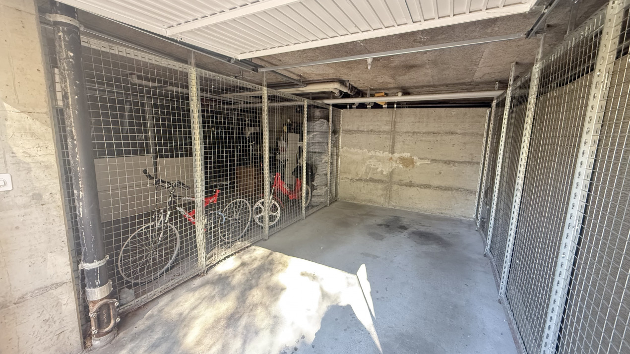 Garage box - Ch. des Dents-du-Midi 20, 1860 Aigle