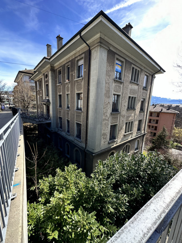 Avenue du Léman 54 à Lausanne  /  5 pièces au 1er étage 