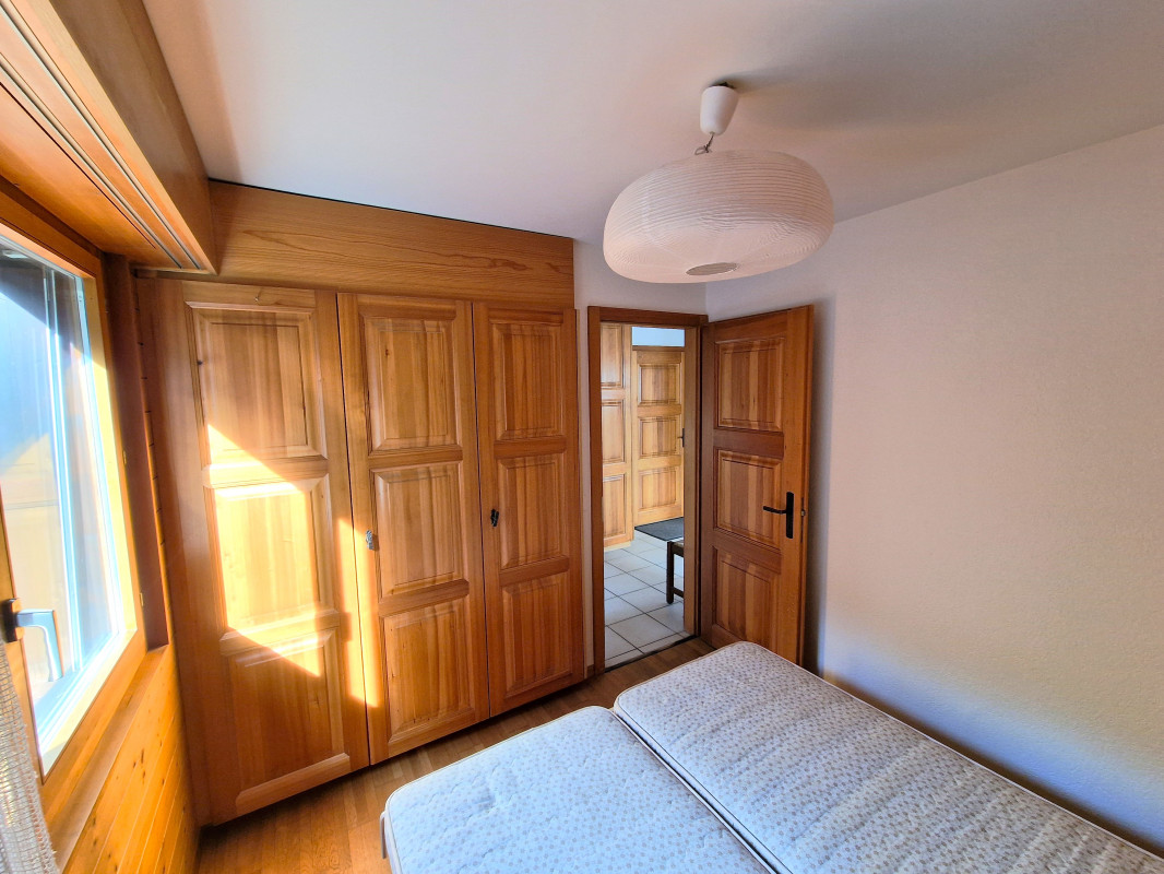 Appartement 2,5 pièces, rez supérieur, à Mayen-de-Chamoson, place parc comprise