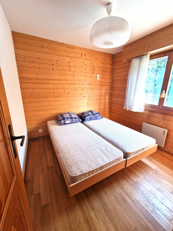 Appartement 2,5 pièces, rez supérieur, à Mayen-de-Chamoson, place parc comprise