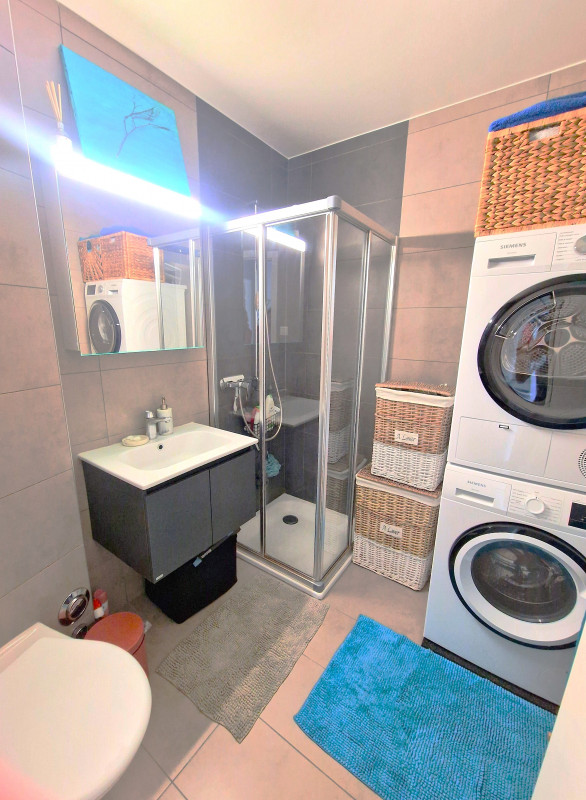 Appartement de 2,5 pièces Minergie, lumineux, belle vue dégagée 