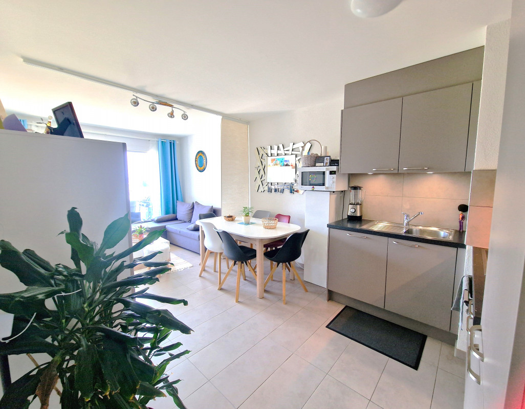 Appartement de 2,5 pièces Minergie, lumineux, belle vue dégagée 