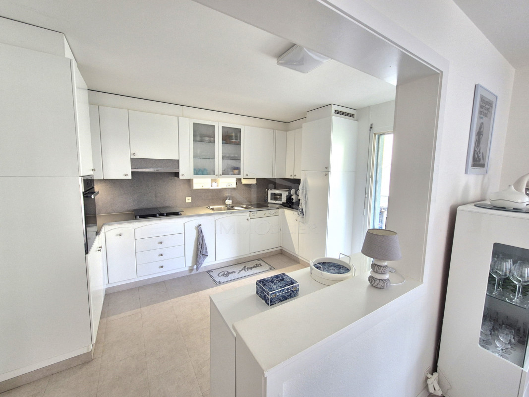 Magnifique ! Spacieux appartement de 4,5 pièces avec véranda, terrasse et jardin