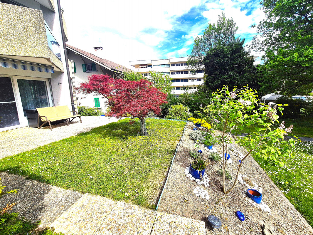 Magnifique ! Spacieux appartement de 4,5 pièces avec véranda, terrasse et jardin