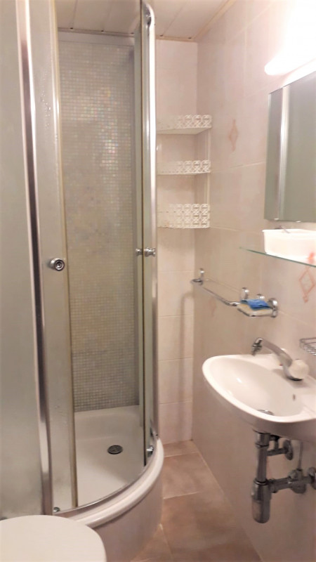 Maison villageoise 5,5 pièces, contigue en pigon, entrée local indépendant 