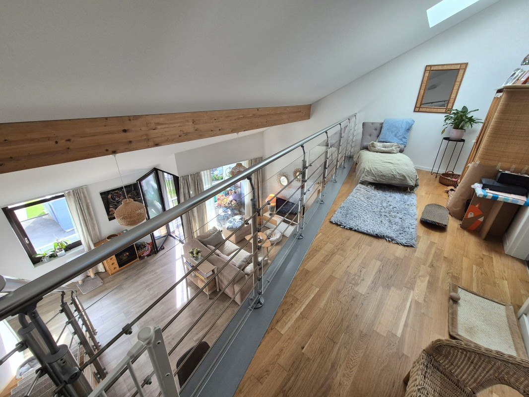 Lumineux Attique Duplex de 4,5 pièces 112m2 à Chessel