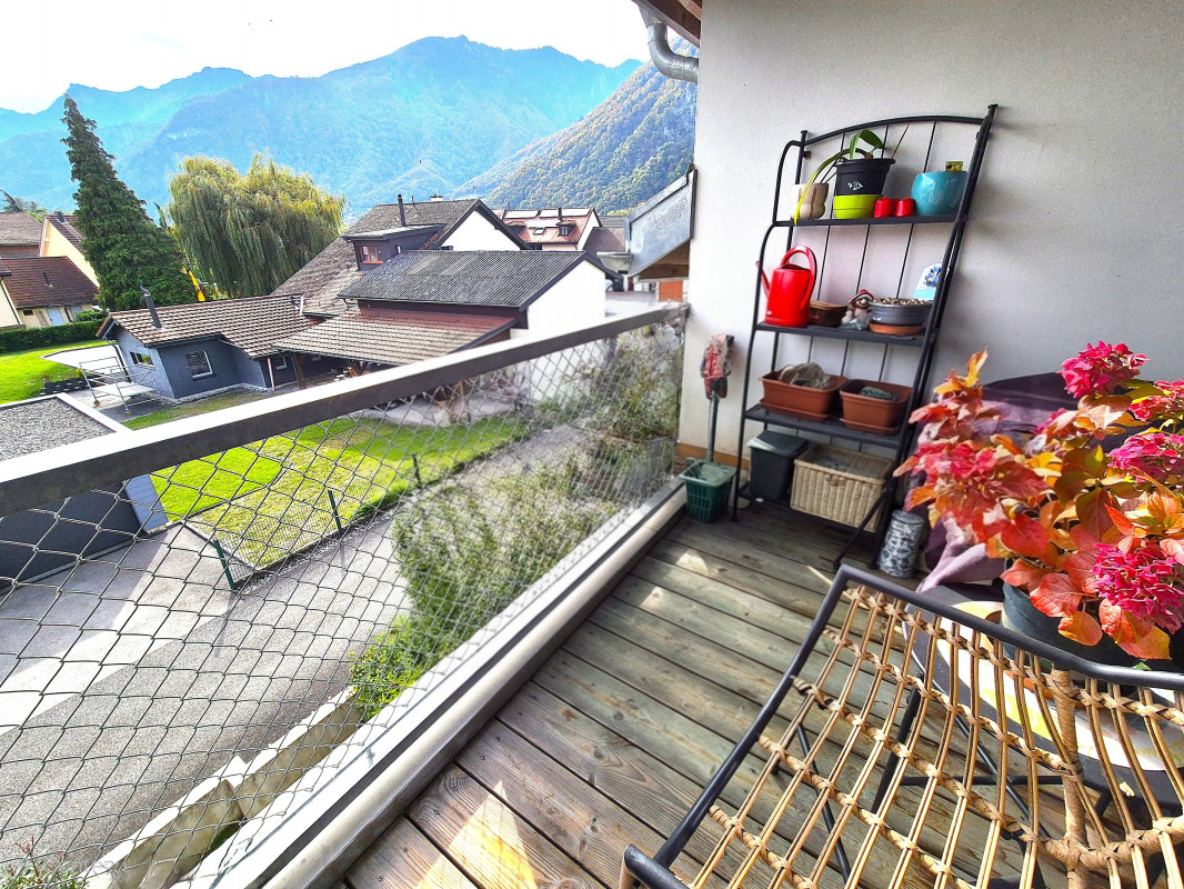 Coup de coeur assuré ! Superbe attique duplex 4,5 pièces à deux pas du lac