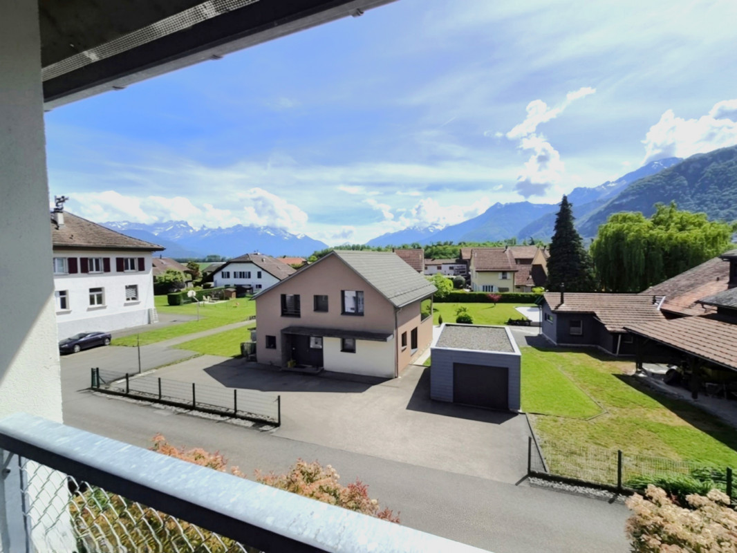 Coup de coeur assuré ! Superbe attique duplex 4,5 pièces à deux pas du lac