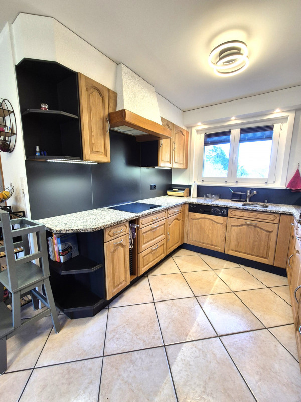 St-Triphon/Ollon : Belle villa mitoyenne contigüe de 4,5 pièces, terrasse-jardin