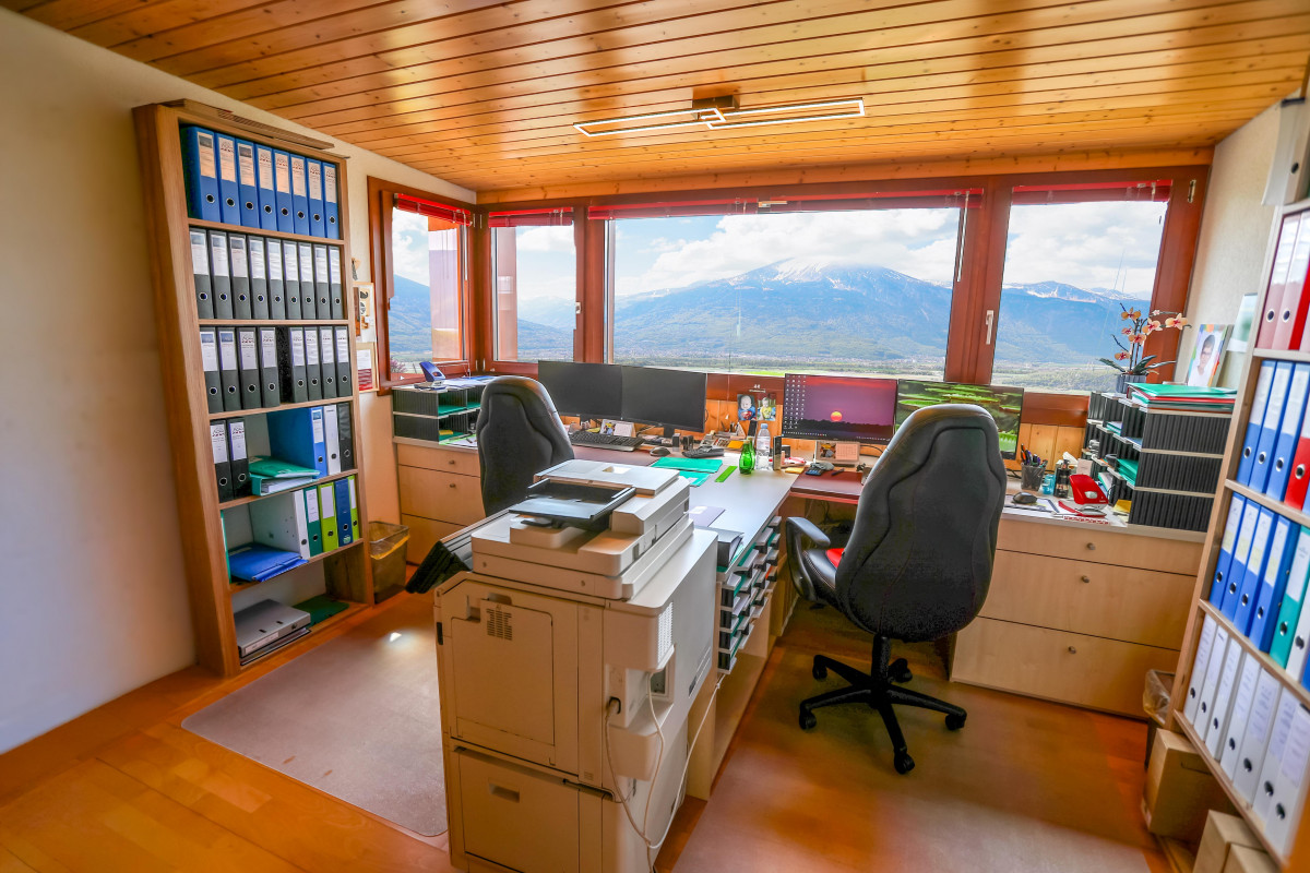 Maison villageoise de 4,5 pièces, toute rénovée et agrandie, vue magnifique