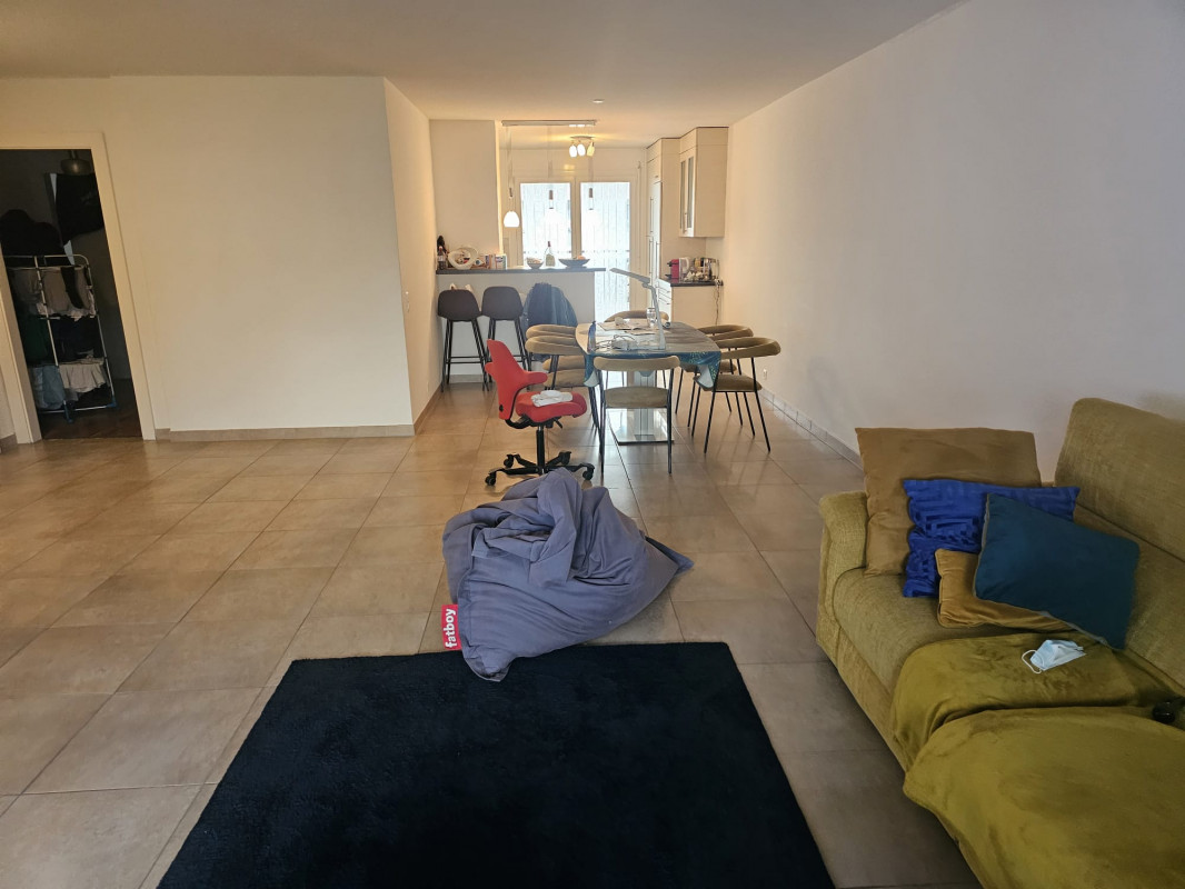 Magnifique 5 pièces à Thônex avec 2 balcons et place de parking intérieure