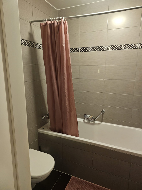 Magnifique 5 pièces à Thônex avec 2 balcons et place de parking intérieure