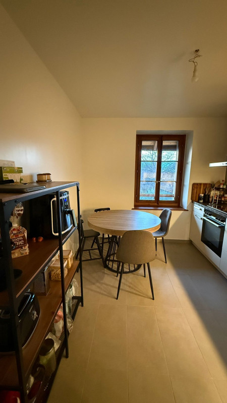 Très joli 4 pièces entièrement rénové en campagne Genevoise