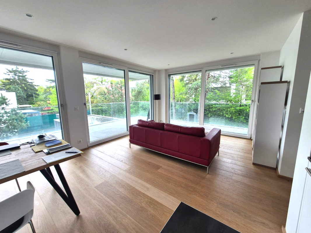 Magnifique 4 pièces neuf avec vaste terrasse zone résidentielle Cologny/Gradelle