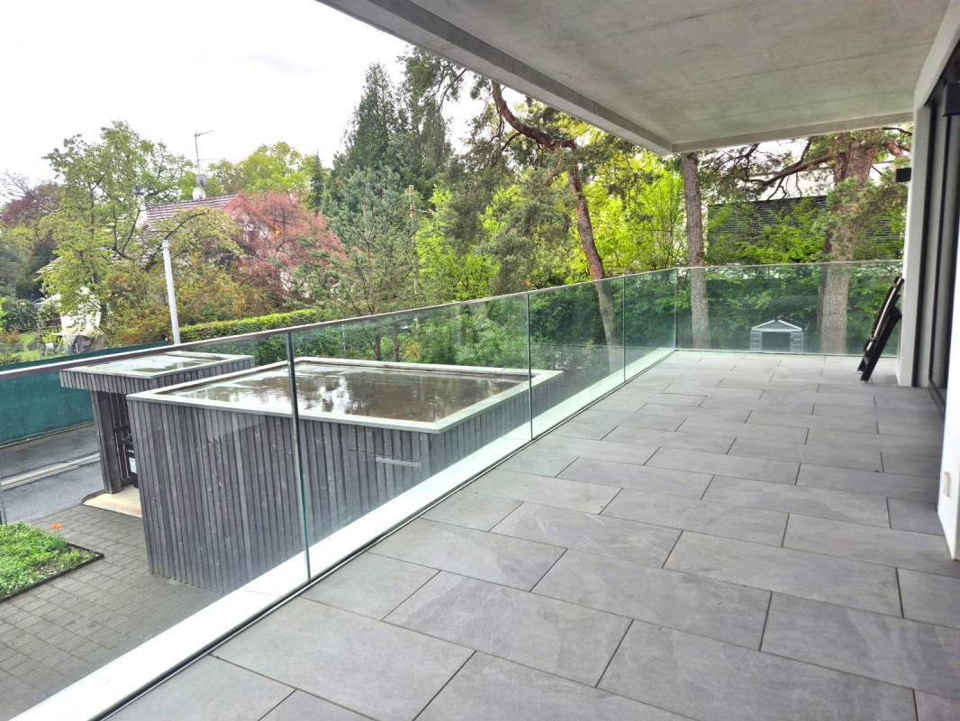 Magnifique 4 pièces neuf avec vaste terrasse zone résidentielle Cologny/Gradelle