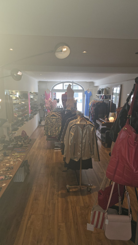 A saisir! Arcade pignon sur rue de 65m2
