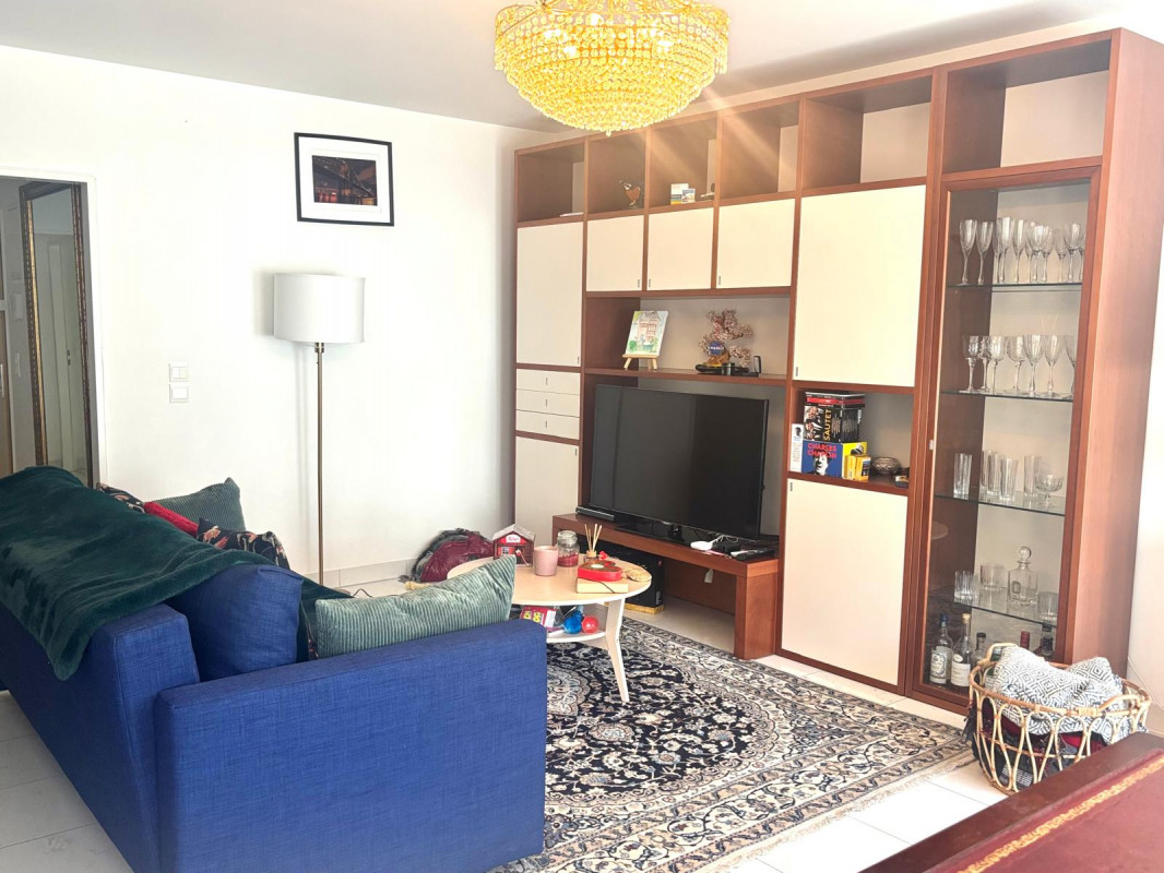 Très beau 5.5 pièces entièrement meublé avec balcon au Petit-Saconnex/Genève