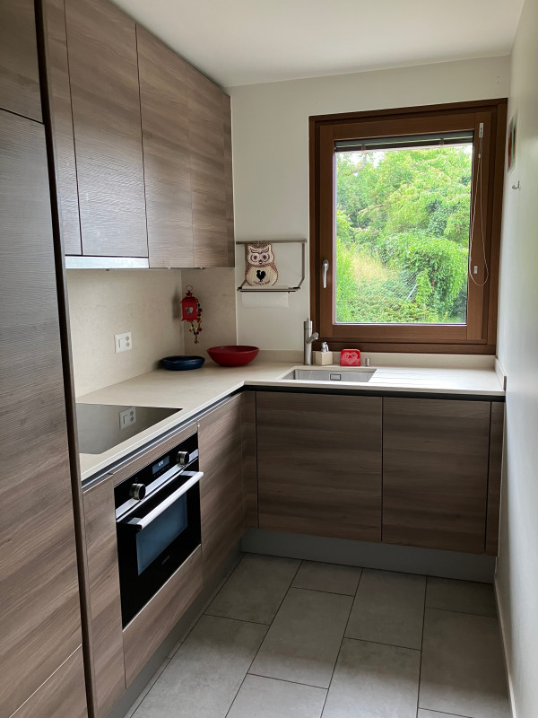 Magnifique 2 pièce meublé avec terrasse de 57m2 à deux min du lac/St-Sulpice VD