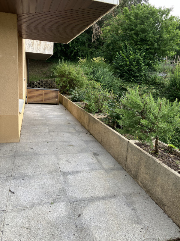 Magnifique 2 pièce meublé avec terrasse de 57m2 à deux min du lac/St-Sulpice VD
