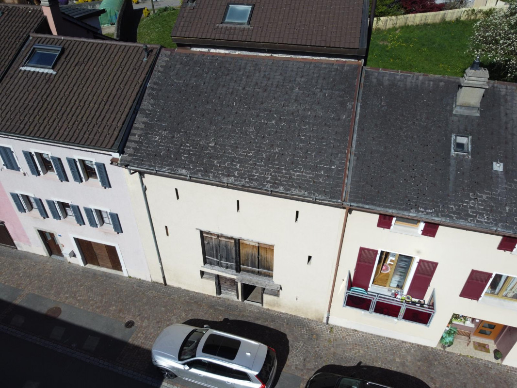 A vendre grange-écurie tranformable