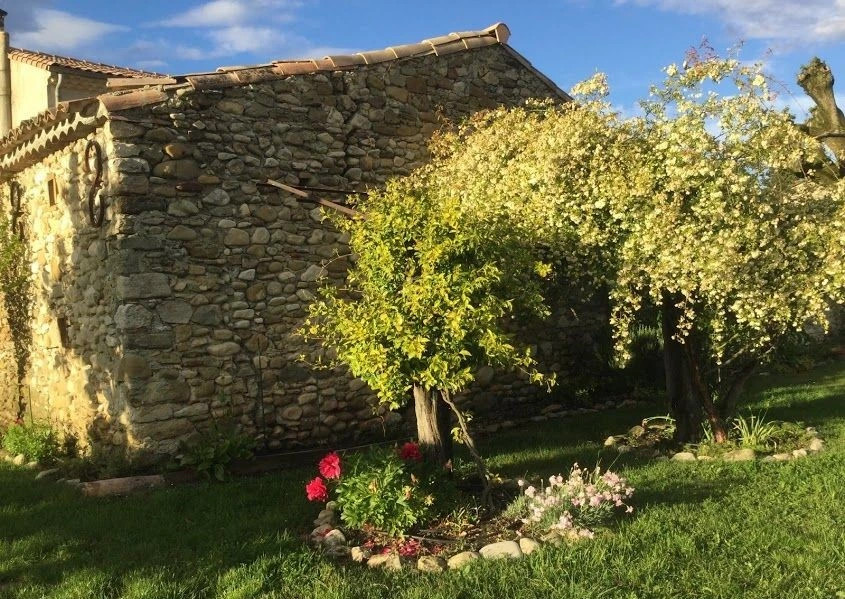 Ancienne ferme rénovée du XIXᵉ siècle en Drôme Provençale - France — photo 15