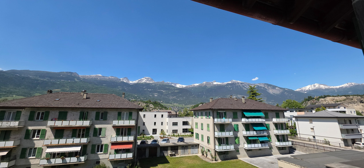 Appartement de 3,5 pièces lumineux vue sur les montagne — photo 7