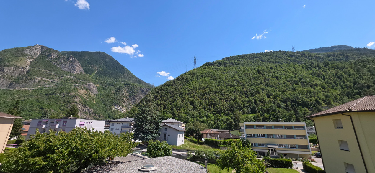 Appartement de 3,5 pièces lumineux vue sur les montagne — photo 15