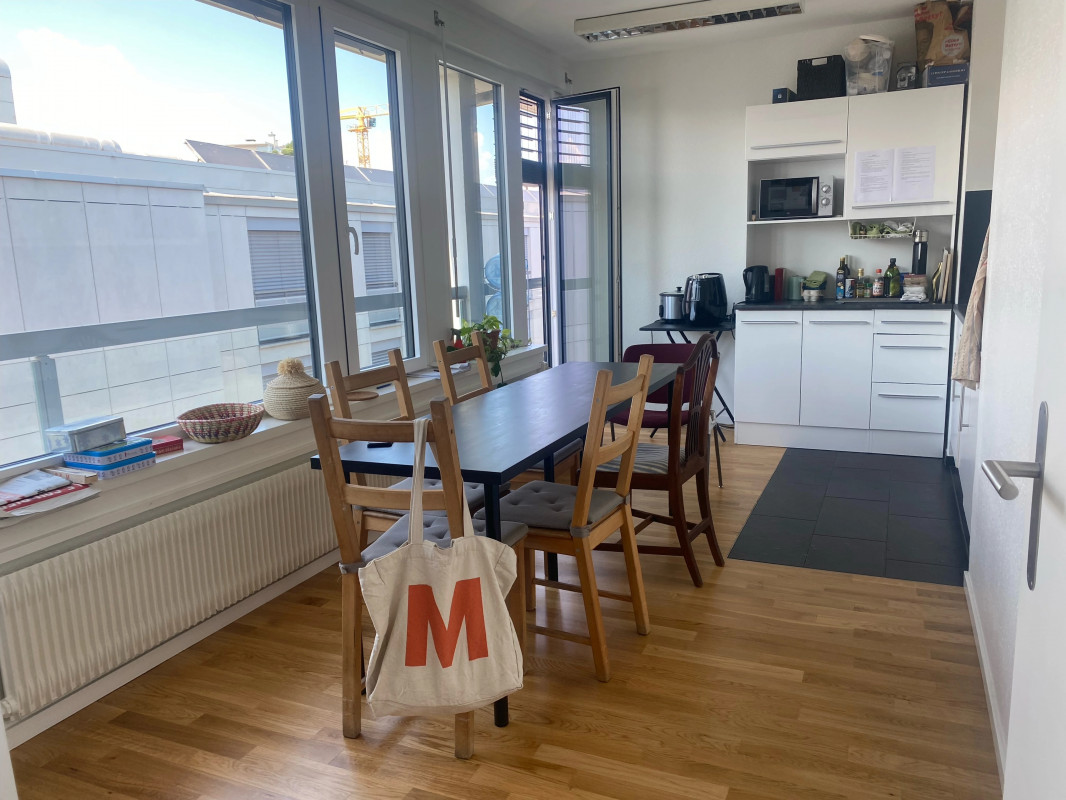 A LOUER - Nations / Gare - Bureau d'environ 180 m² (CHF 28,30.- le m2) — photo 9