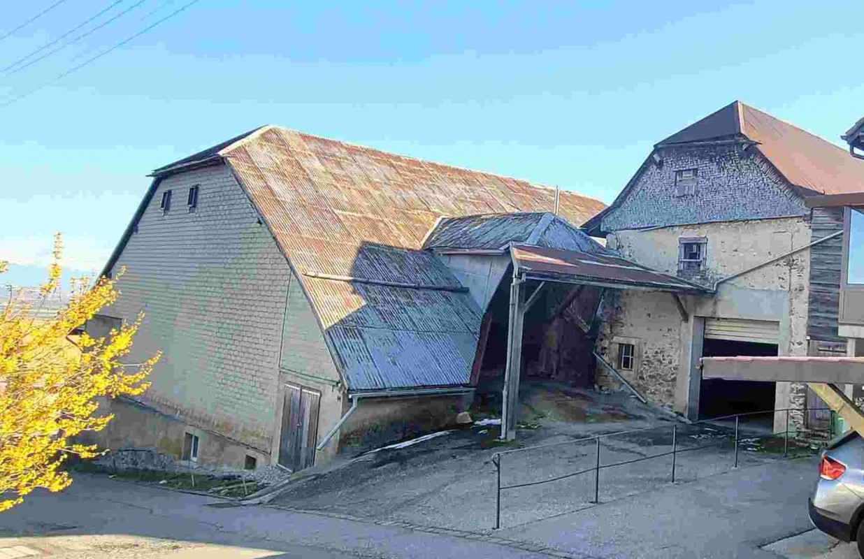 Maison de caractère à vendre – 7 logements - 2 buro/comm Mont-la-Ville (1148) — photo 3