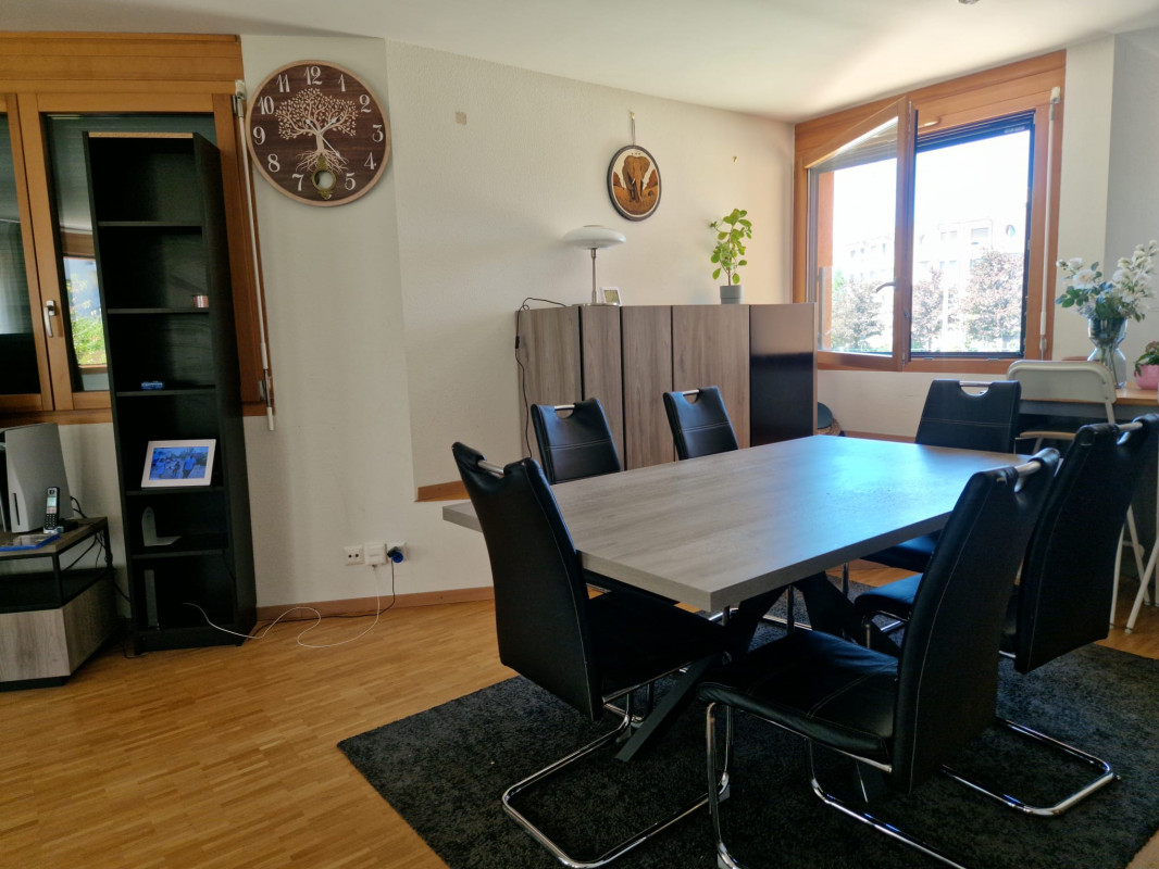 Appartement de 5 pièces au 1er étage situé à Le Grand-Saconnex 1218 — photo 3