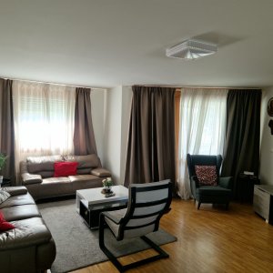 Appartement de 5 pièces au 1er étage situé à Le Grand-Saconnex 1218 — photo 2