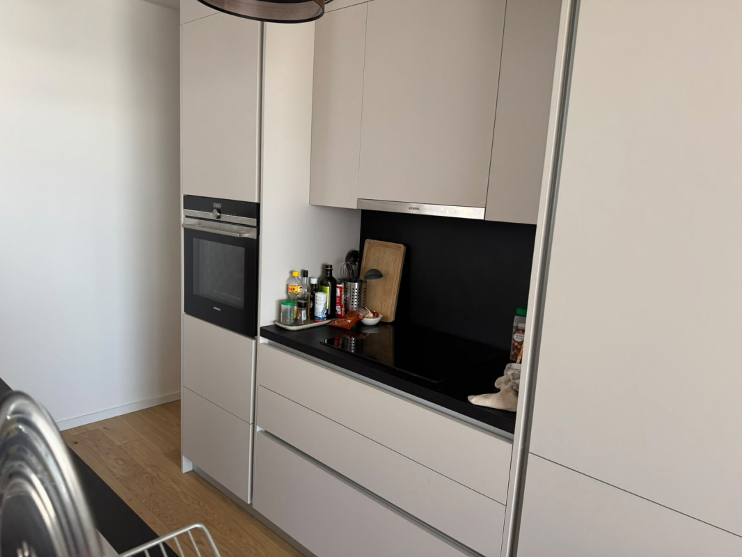 Appartement de 4 pièces au 2ème étage situé à Troinex 1256 — photo 7