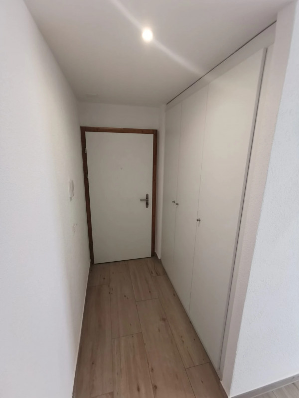 Appartement / condominium de 1 chambre et 1 salle de bain — photo 3