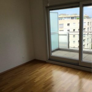 Appartement de 4,5 pièces au 6ème étage situé à Genève 1202 — photo 4