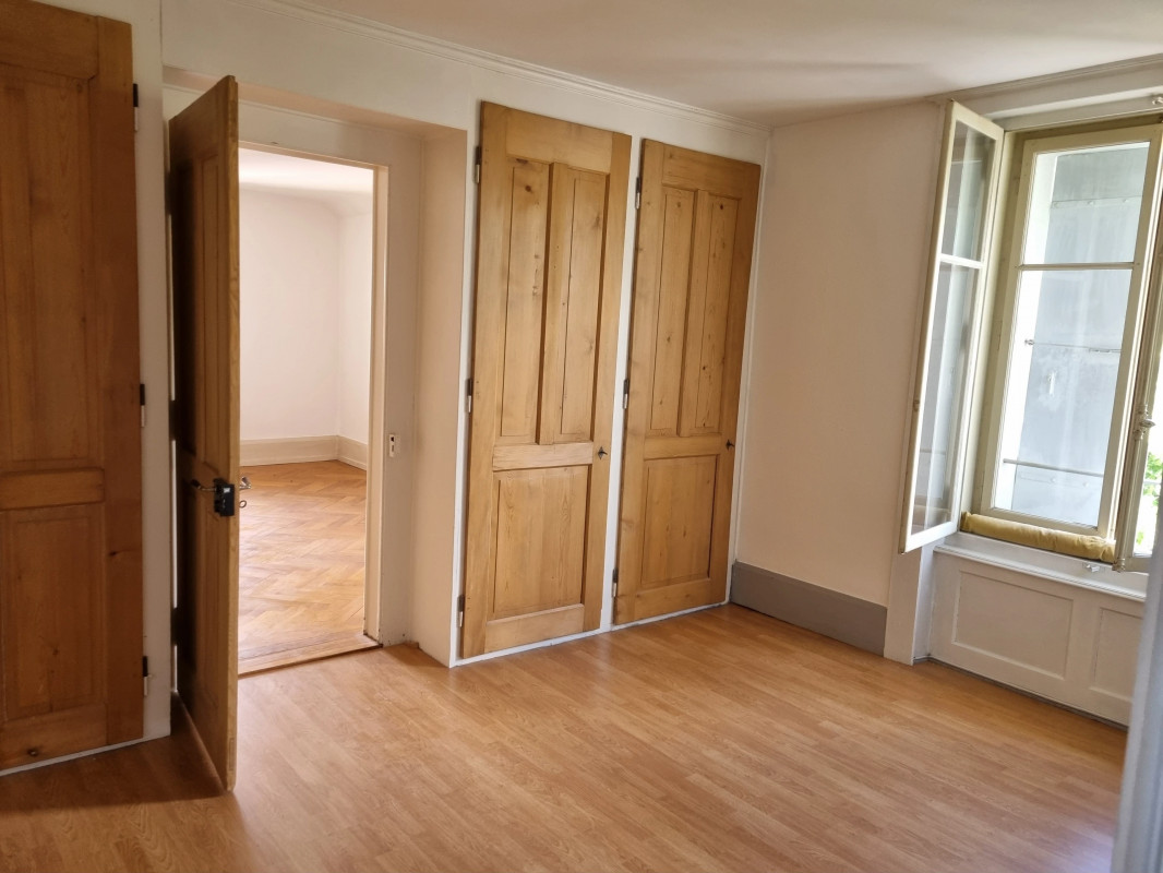Appartement de 5,5 pièces à louer à Neuchâtel, calme, vue — photo 3