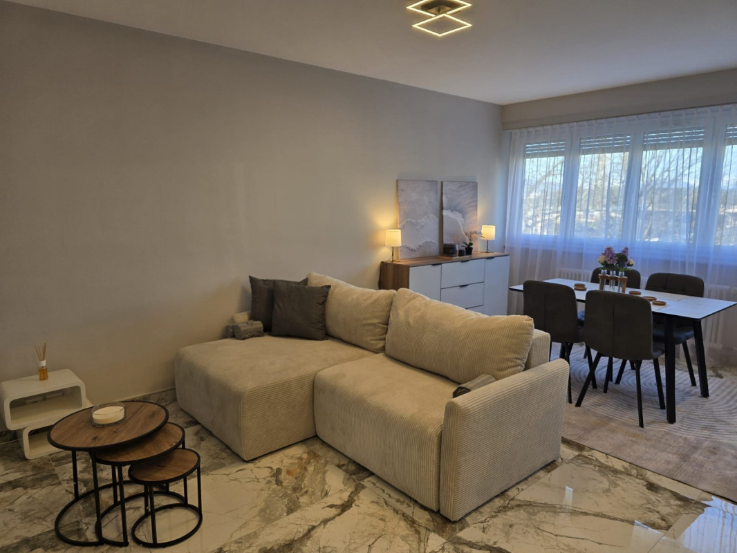 Appartement de 4 pièces au 5ème étage situé à Meyrin 1217 — photo 5