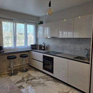 Appartement de 4 pièces au 5ème étage situé à Meyrin 1217 — photo 8